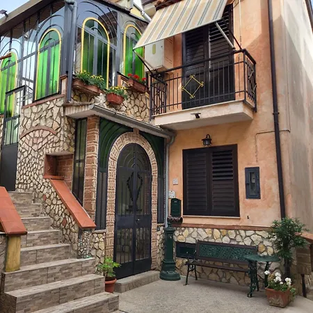 Amodio Apartment *